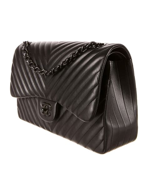 chanel so black chevron jumbo|CHANEL.